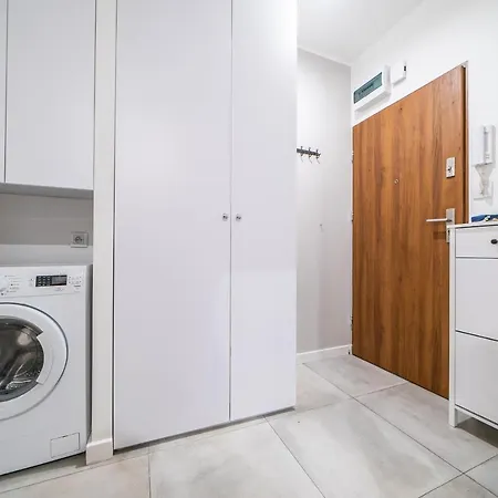 Premium Apartament Podchorazych * Warsaw